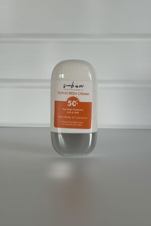 Hassas Cilt Tipleri İçin Güneş Kremi SPF 50 - 50 ml Shea Butter & Calendula